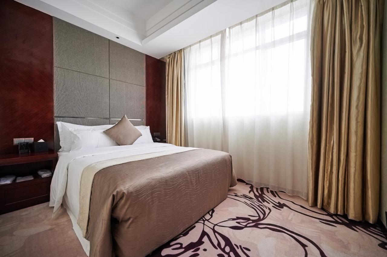 Foshan Jinlai Holiday Hotel Екстер'єр фото