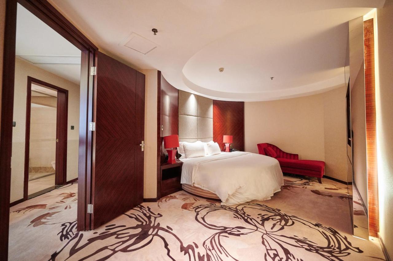 Foshan Jinlai Holiday Hotel Екстер'єр фото