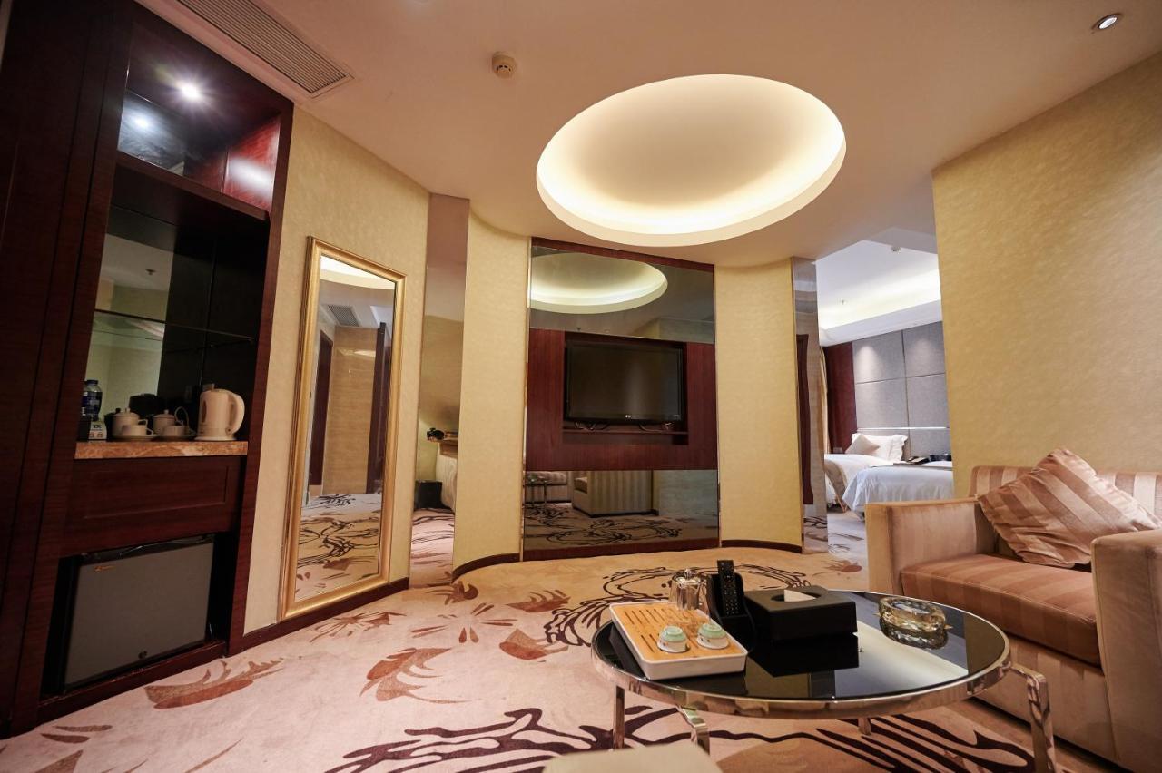 Foshan Jinlai Holiday Hotel Екстер'єр фото
