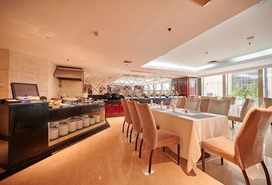 Foshan Jinlai Holiday Hotel Екстер'єр фото